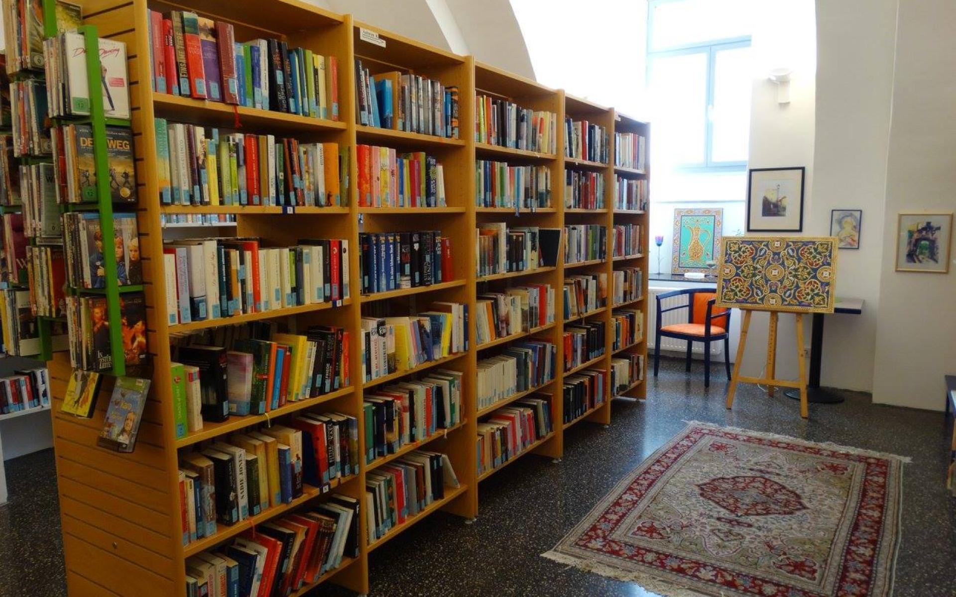 Bücherregale